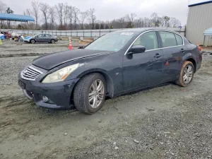 2015 INFINITI Q40