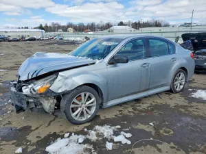 2013 SUBARU LEGACY