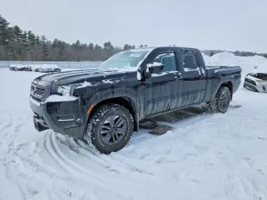 2025 NISSAN FRONTIER