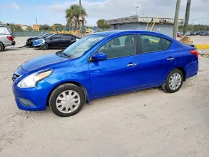 2015 NISSAN VERSA