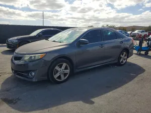 2013 TOYOTA CAMRY