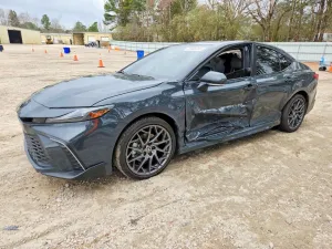 2025 TOYOTA CAMRY