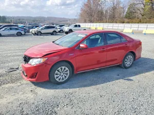 2014 TOYOTA CAMRY