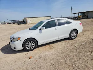 2011 TOYOTA CAMRY