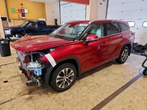 2021 TOYOTA HIGHLANDER