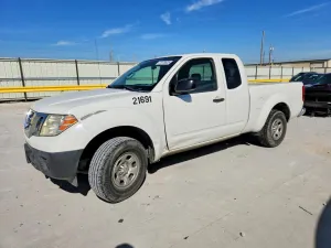 2015 NISSAN FRONTIER