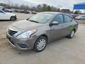 2016 NISSAN VERSA