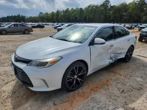 2018 TOYOTA AVALON