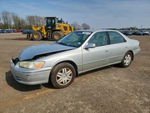 2001 TOYOTA CAMRY