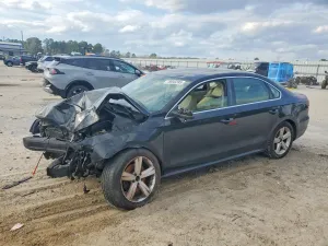 2013 VOLKSWAGEN PASSAT