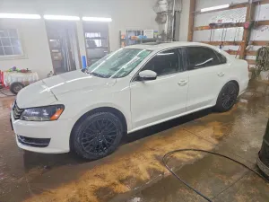 2013 VOLKSWAGEN PASSAT