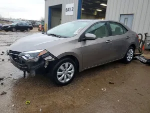2015 TOYOTA COROLLA