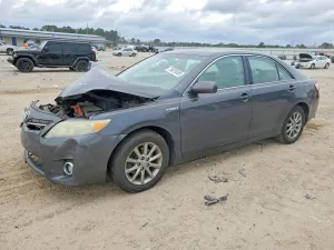2010 TOYOTA CAMRY
