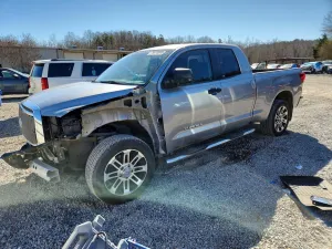 2013 TOYOTA TUNDRA