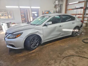 2017 NISSAN ALTIMA 2.