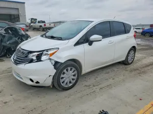 2015 NISSAN VERSA