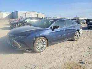 2019 TOYOTA AVALON