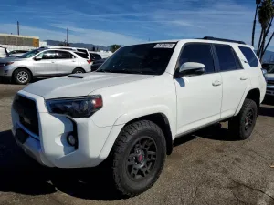 2020 TOYOTA 4RUNNER