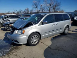 2012 CHRYSLER MINIVAN