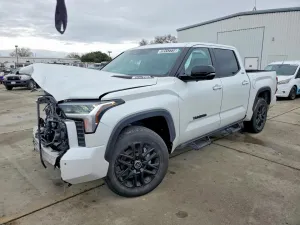 2024 TOYOTA TUNDRA