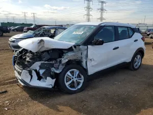 2021 NISSAN KICKS