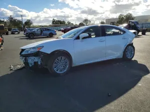 2015 LEXUS ES350