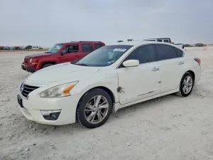 2015 NISS ALTIMA