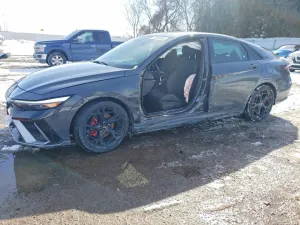 2024 HYUNDAI ELANTRA