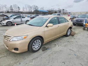 2011 TOYOTA CAMRY