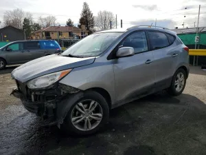 2011 HYUNDAI TUCSON