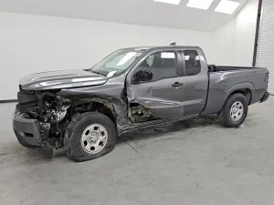 2022 NISSAN FRONTIER