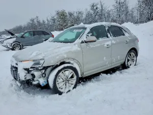2016 AUDI Q3