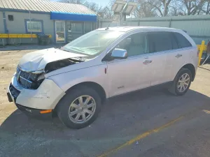 2010 LINCOLN TOWNHOUSE MKX
