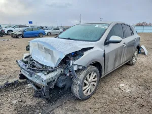 2013 MAZDA 3