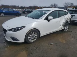 2016 MAZDA 3