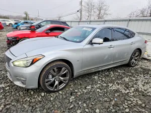 2015 INFINITI Q70