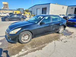 2013 INFINITI G37