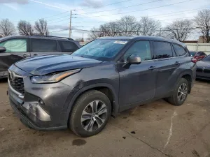 2021 TOYOTA HIGHLANDER