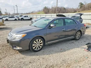 2011 TOYOTA AVALON