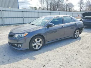 2014 TOYOTA CAMRY