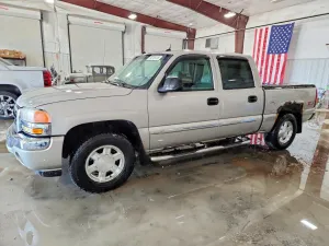 2005 GMC SIERRA