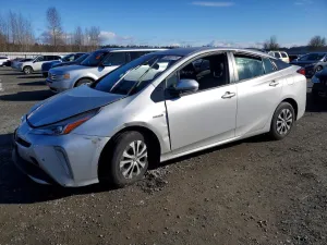 2019 TOYOTA PRIUS