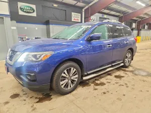 2017 NISSAN PATHFINDER