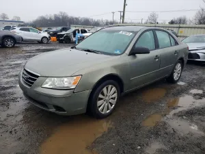 2010 HYUNDAI SONATA