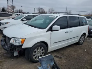 2016 CHRYSLER MINIVAN