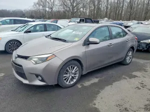 2015 TOYOTA COROLLA