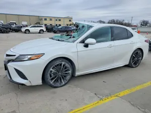2019 TOYOTA CAMRY