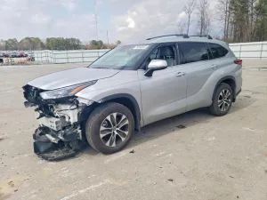 2022 TOYOTA HIGHLANDER