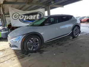 2025 KIA EV6