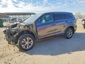 2015 TOYOTA HIGHLANDER